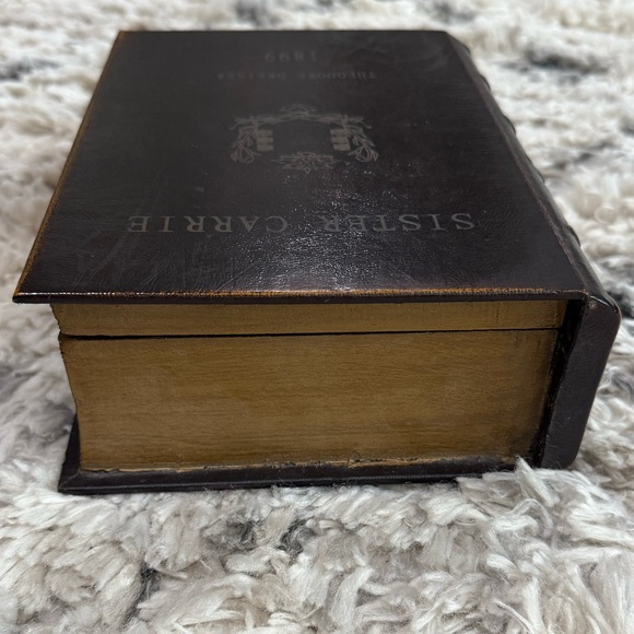 Sister Carrie Faux Book with Storage - Picture 9 of 9